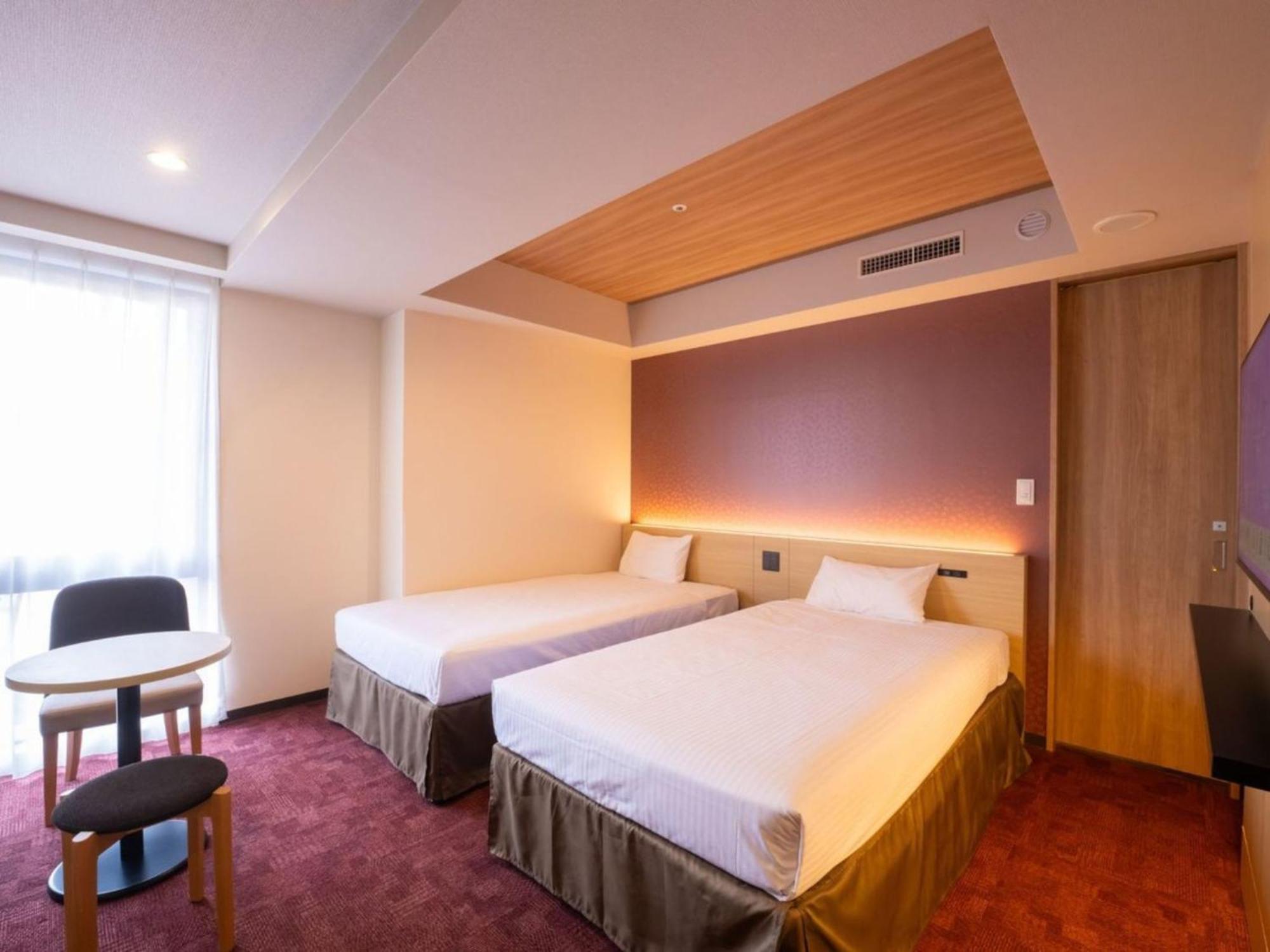 Chisun Premium Kyoto Kujo Hotell Exteriör bild