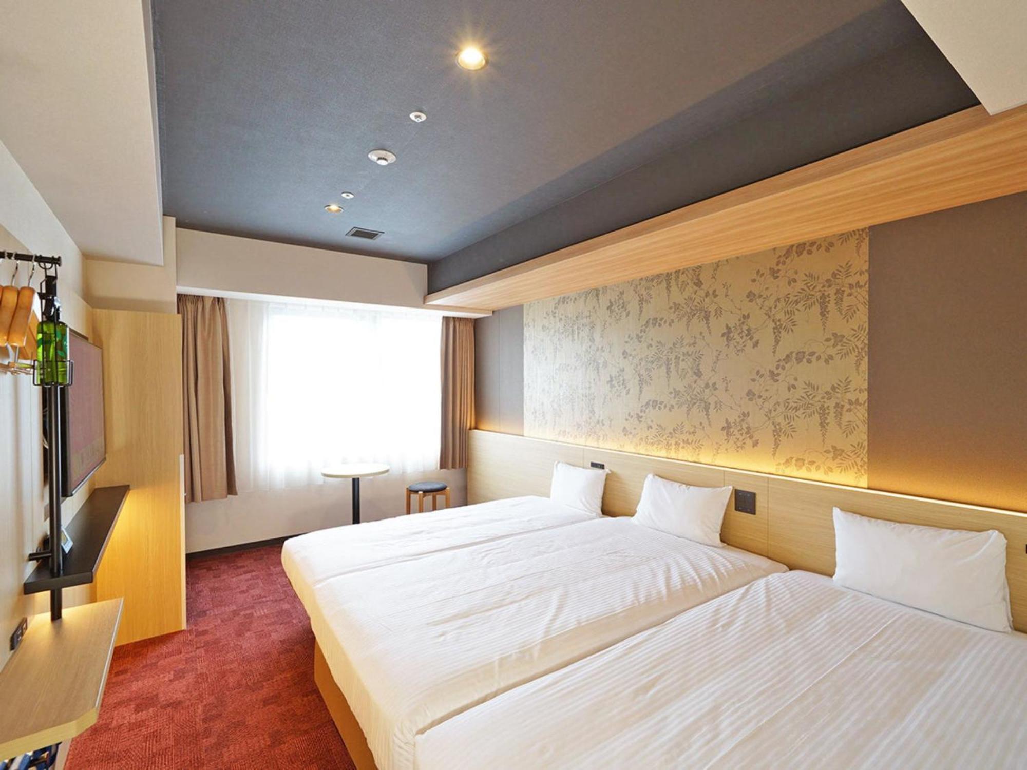 Chisun Premium Kyoto Kujo Hotell Exteriör bild