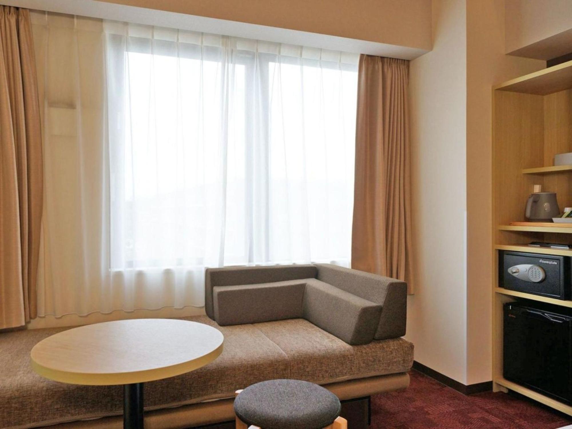 Chisun Premium Kyoto Kujo Hotell Exteriör bild